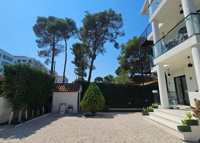 Poolside Villa Elsa Golem Golem (Tirana)