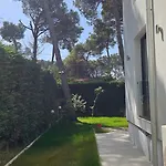 Apartmán Poolside Elsa *