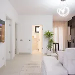 Poolside Elsa Apartmán