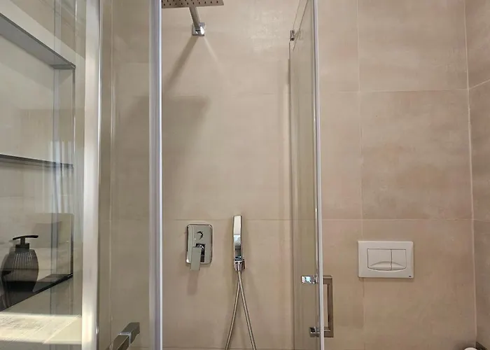 Poolside Apartments Villa Elsa Golem * 格勒姆