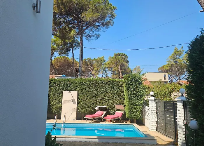 Poolside Apartments Villa Elsa Golem Golem (Tirana)