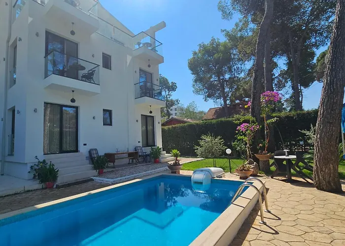 Apartmán Poolside Apartments Villa Elsa Golem *