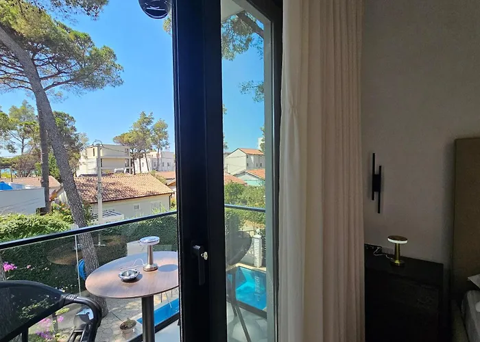 Apartmán Poolside Apartments Villa Elsa Golem *