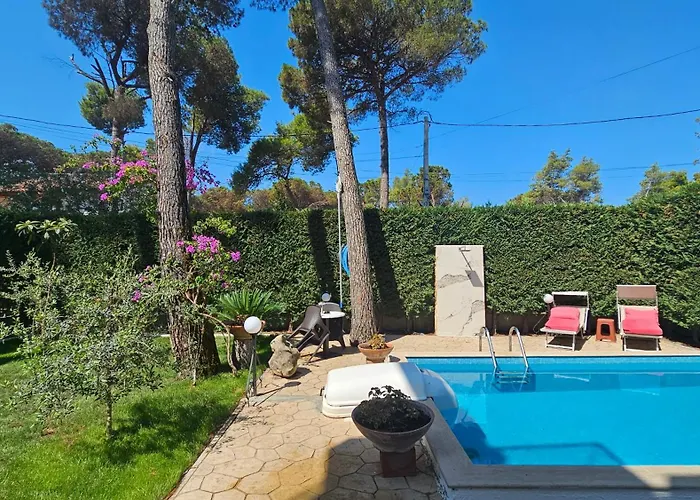 公寓 Poolside Apartments Villa Elsa Golem